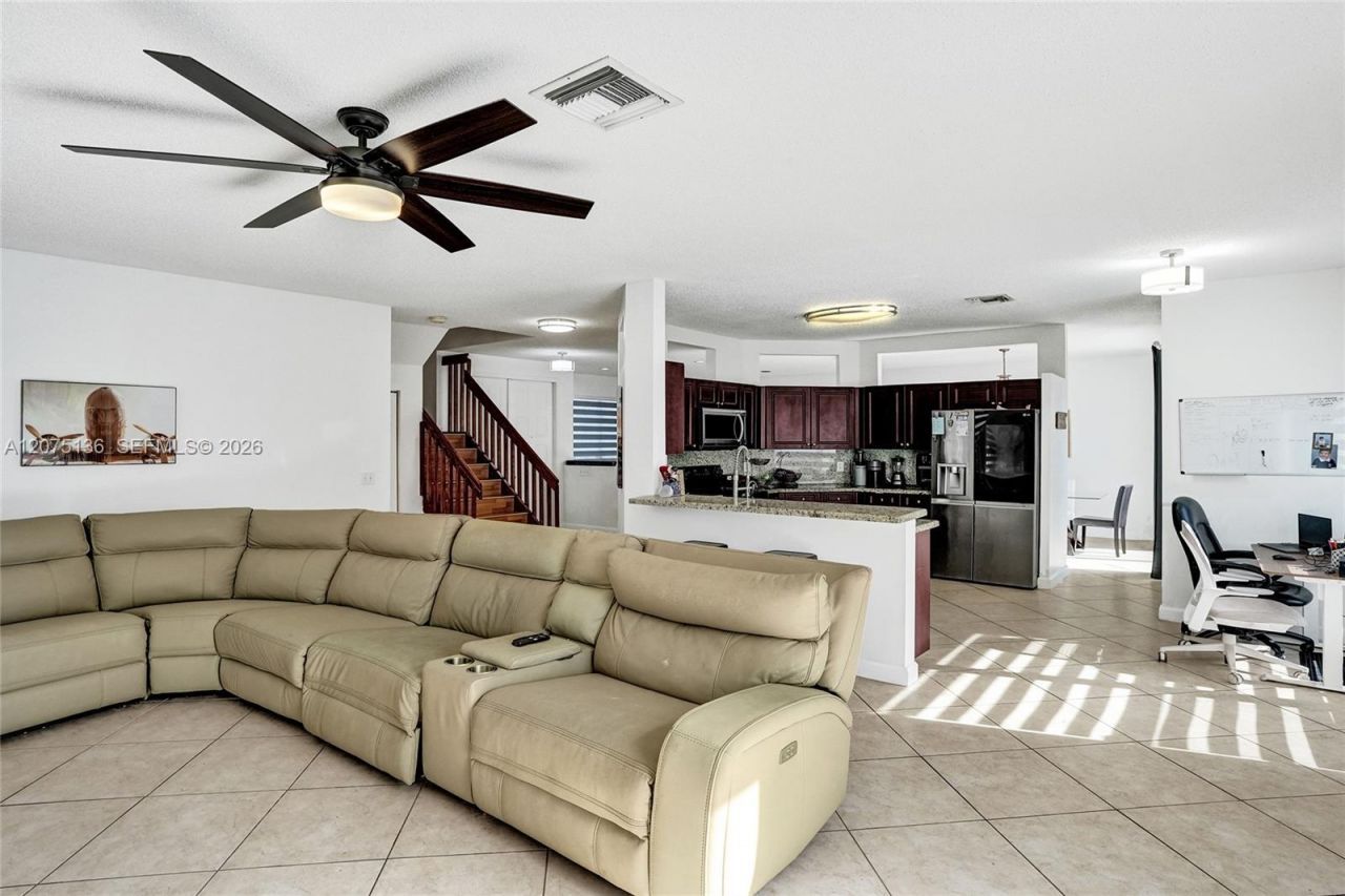 1933 SW 180th Ter, Miramar, FL 33029 Photo