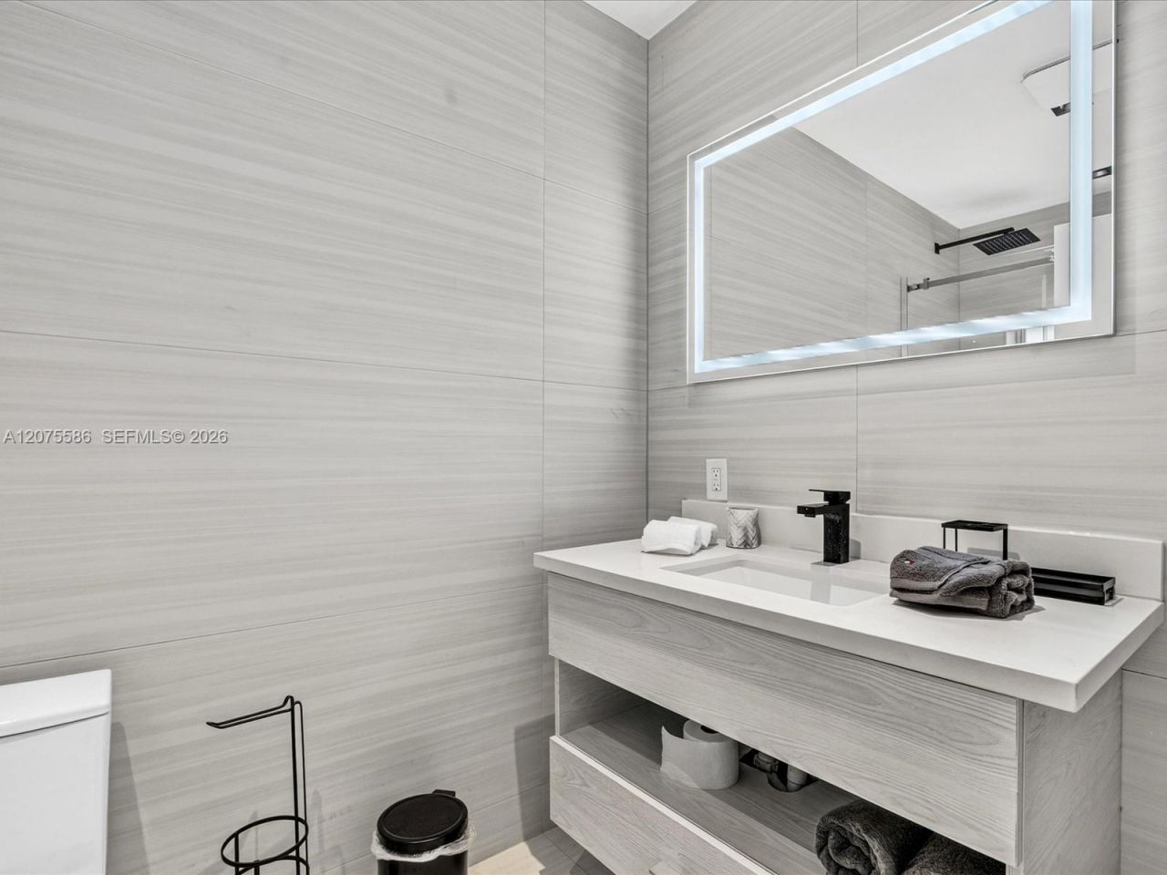 343 Centre Is, Golden Beach, FL 33160 Photo