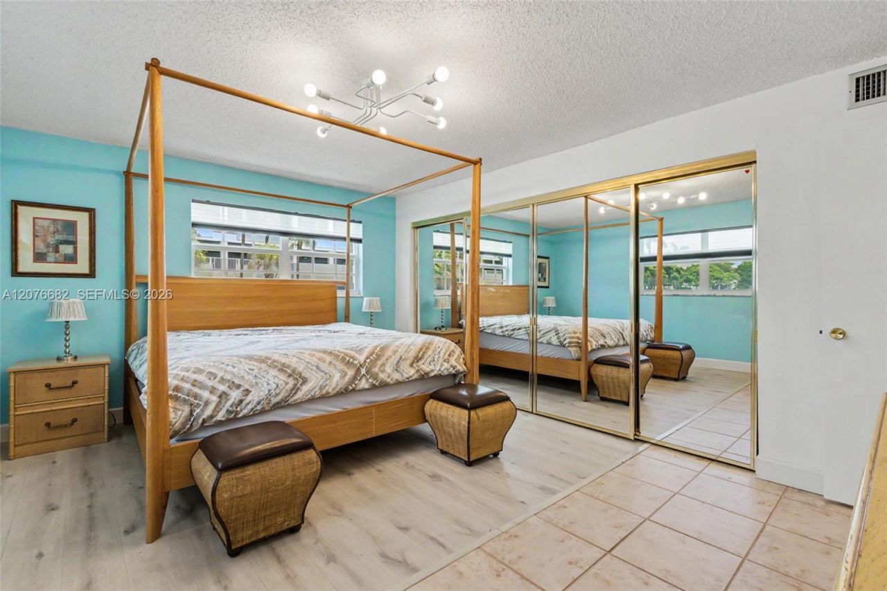 2500 NE 9th St, Unit 111, Fort Lauderdale, FL 33304 Photo