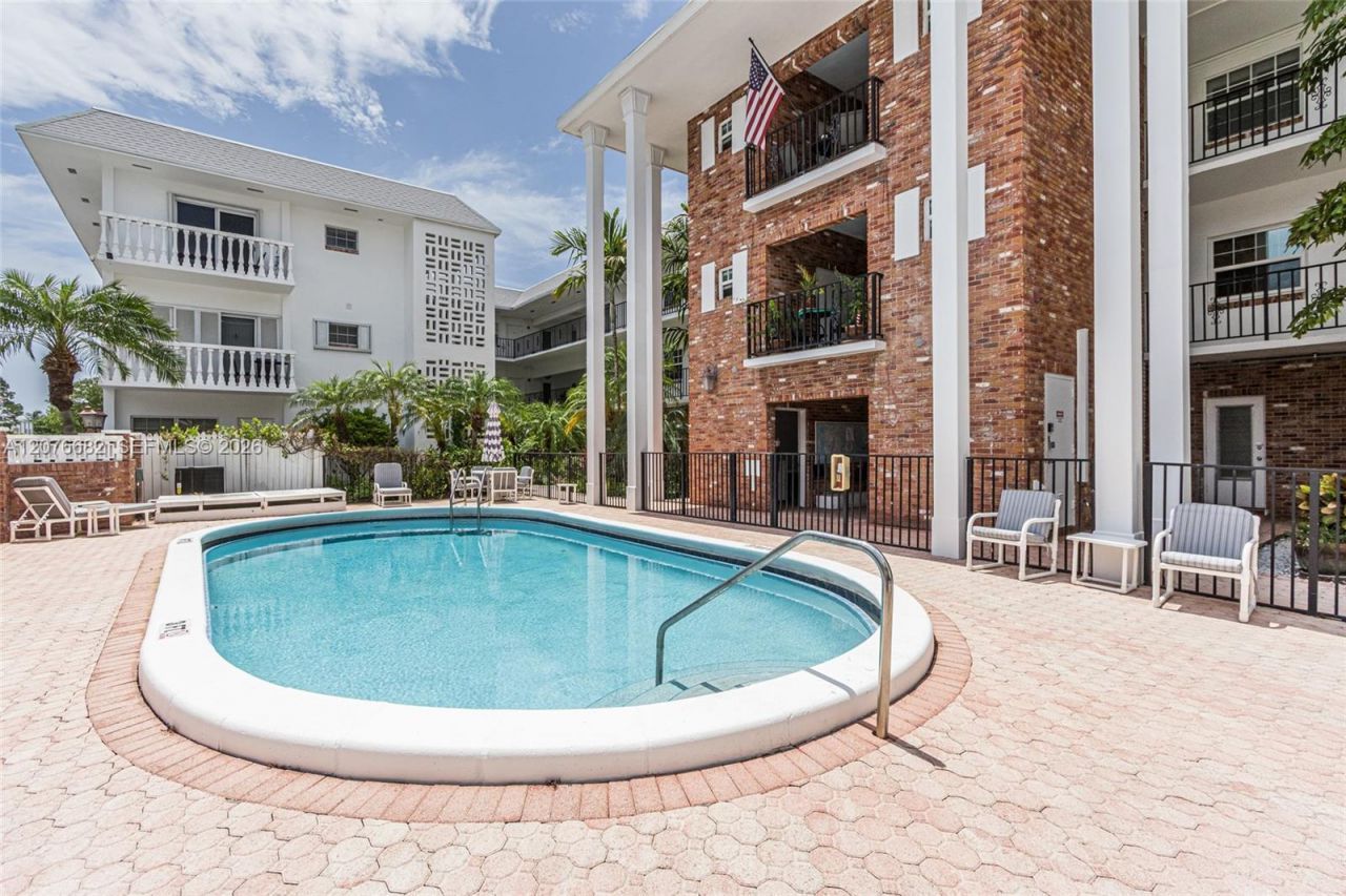 2500 NE 9th St, Unit 111, Fort Lauderdale, FL 33304 Photo