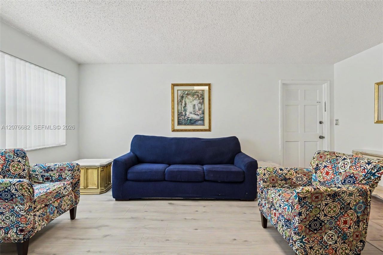 2500 NE 9th St, Unit 111, Fort Lauderdale, FL 33304 Photo