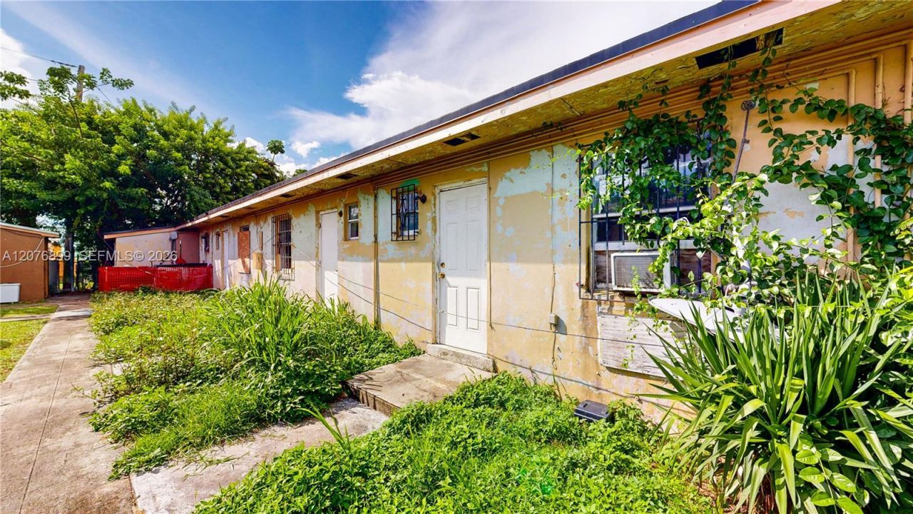 1478 NW 2nd Ave , Florida City, FL 33034 Photo