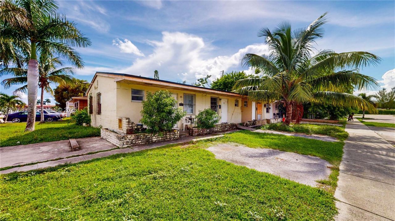 1478 NW 2nd Ave , Florida City, FL 33034 Photo