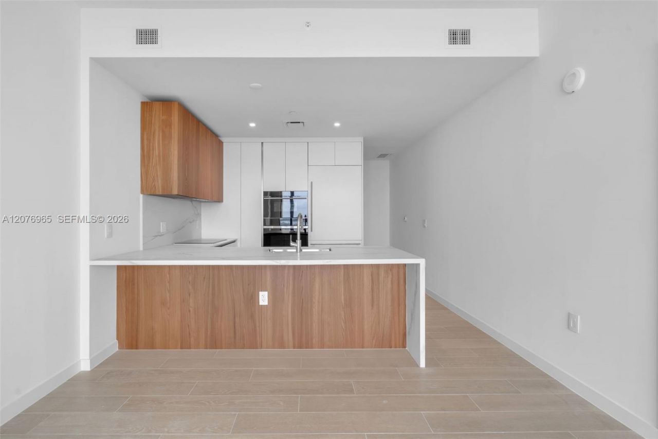1400 Biscayne Blvd, Unit 2305, Miami, FL 33132 Photo