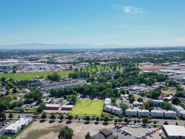 341 N Gateway, Nampa, ID 83687