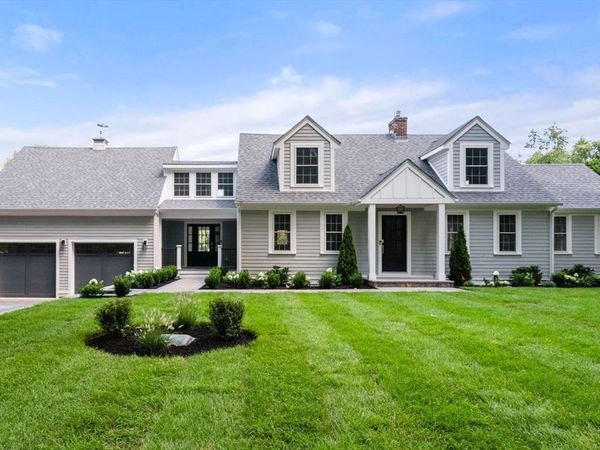 63 Main St., Dover, MA 02030