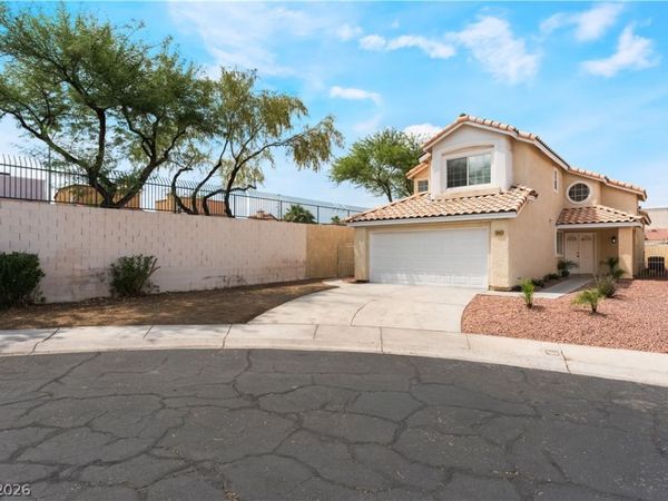 5348 Desert Blossom Road , Las Vegas, NV 89107