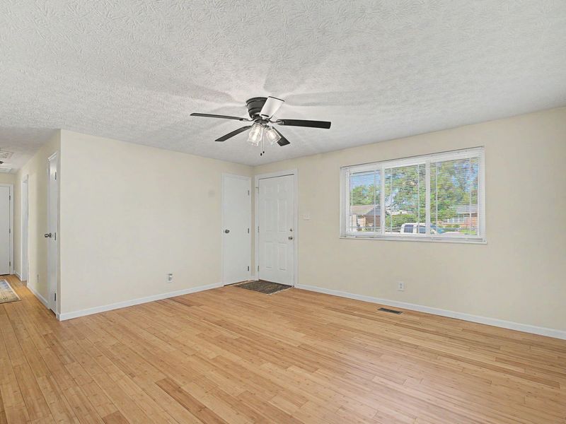 5214 Waverly Street, Enon, OH 45323 Photo 6