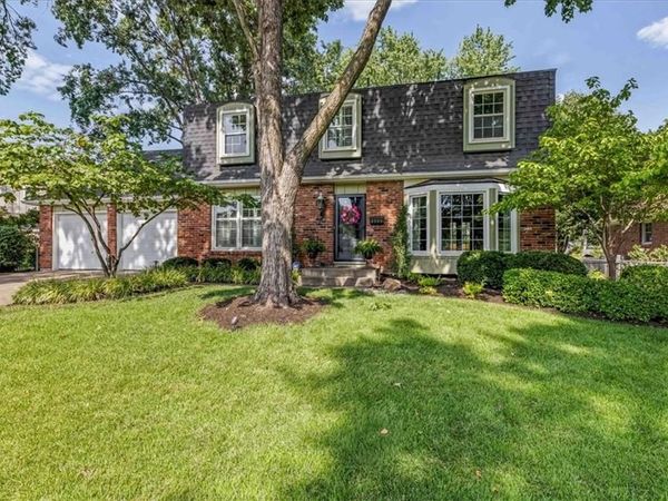 9909 Knox Drive, Overland Park, KS 66212