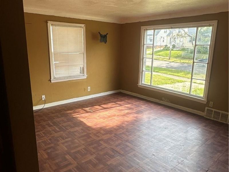 4154 E 153rd Street, Cleveland, OH 44128 Photo 9