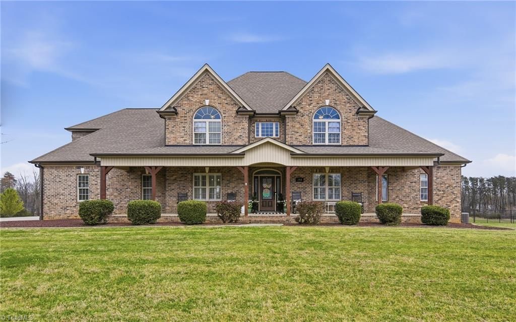 203 Bobcat Road, Summerfield, NC 27358 Main Photo