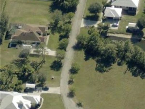 18901 Bridge Wood CT, ALVA, FL 33920
