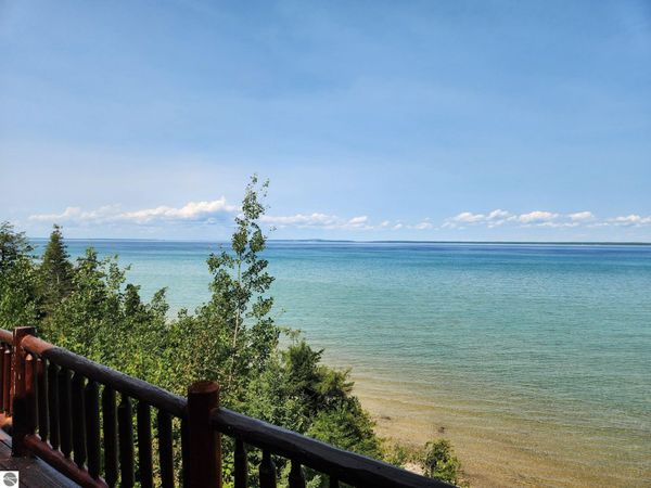 4460 US-23 W, Cheboygan, MI 49721