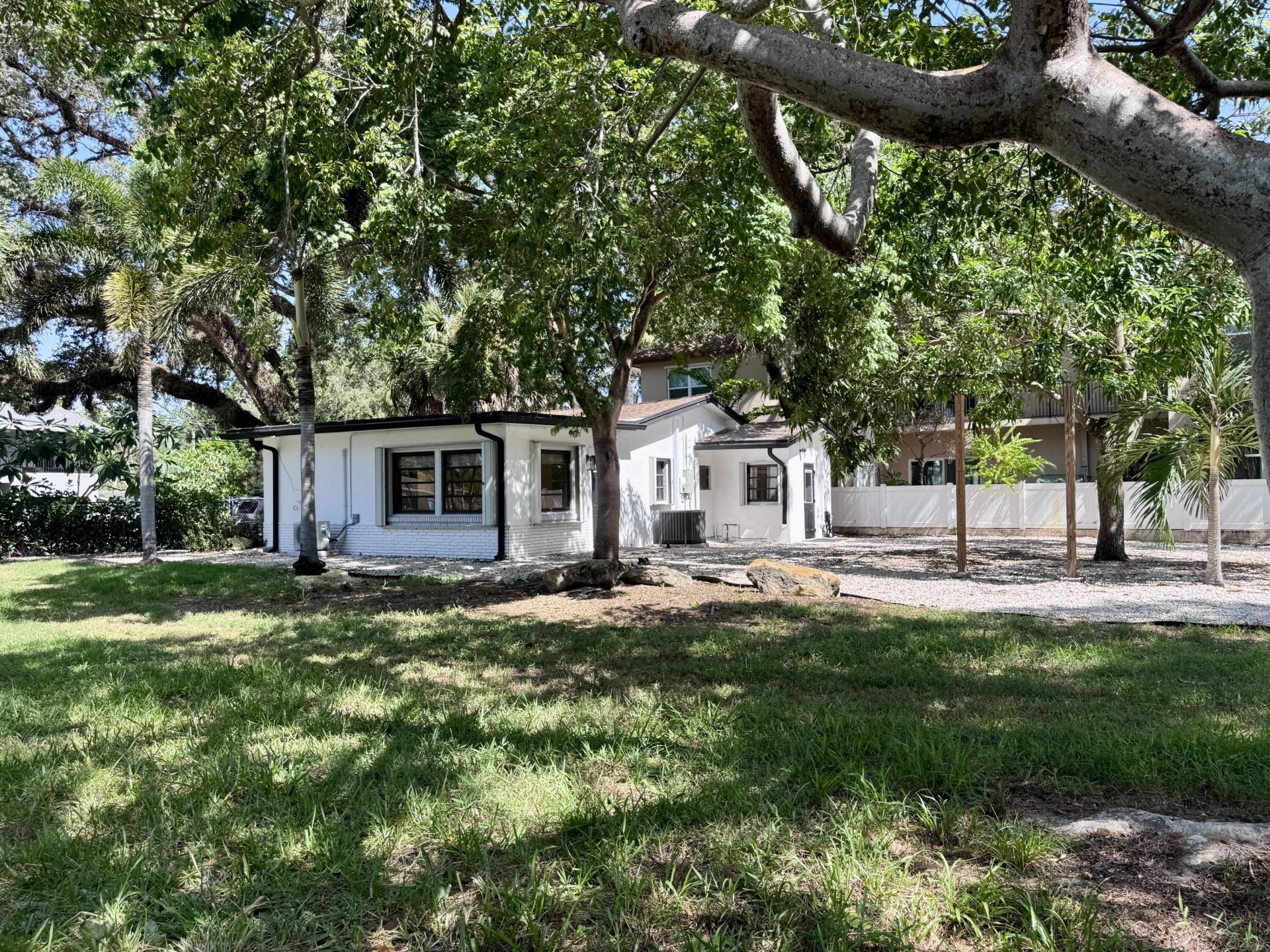 2390 SW 18th Avenue, Fort Lauderdale, FL 33315 Photo