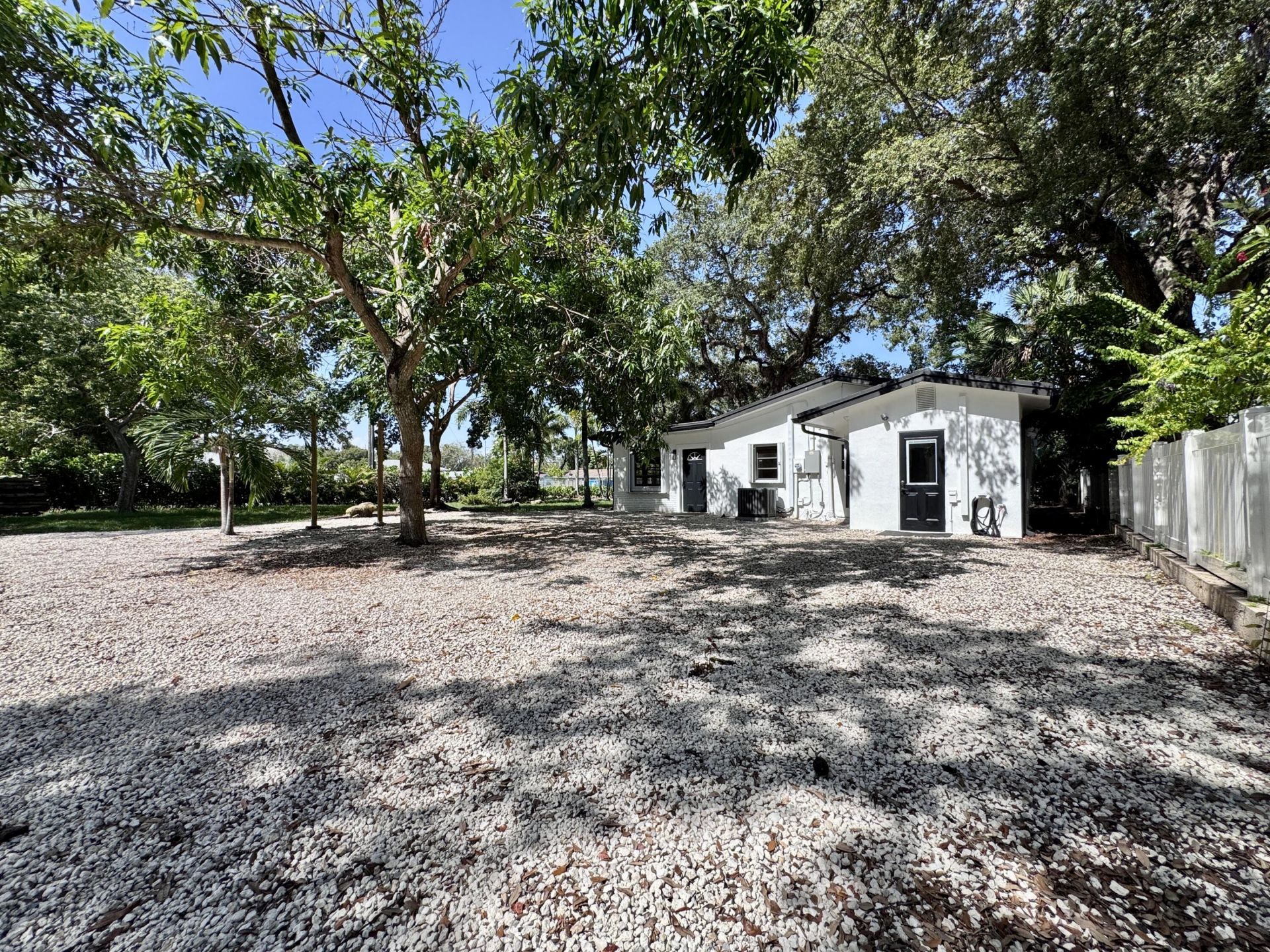 2390 SW 18th Avenue, Fort Lauderdale, FL 33315 Photo