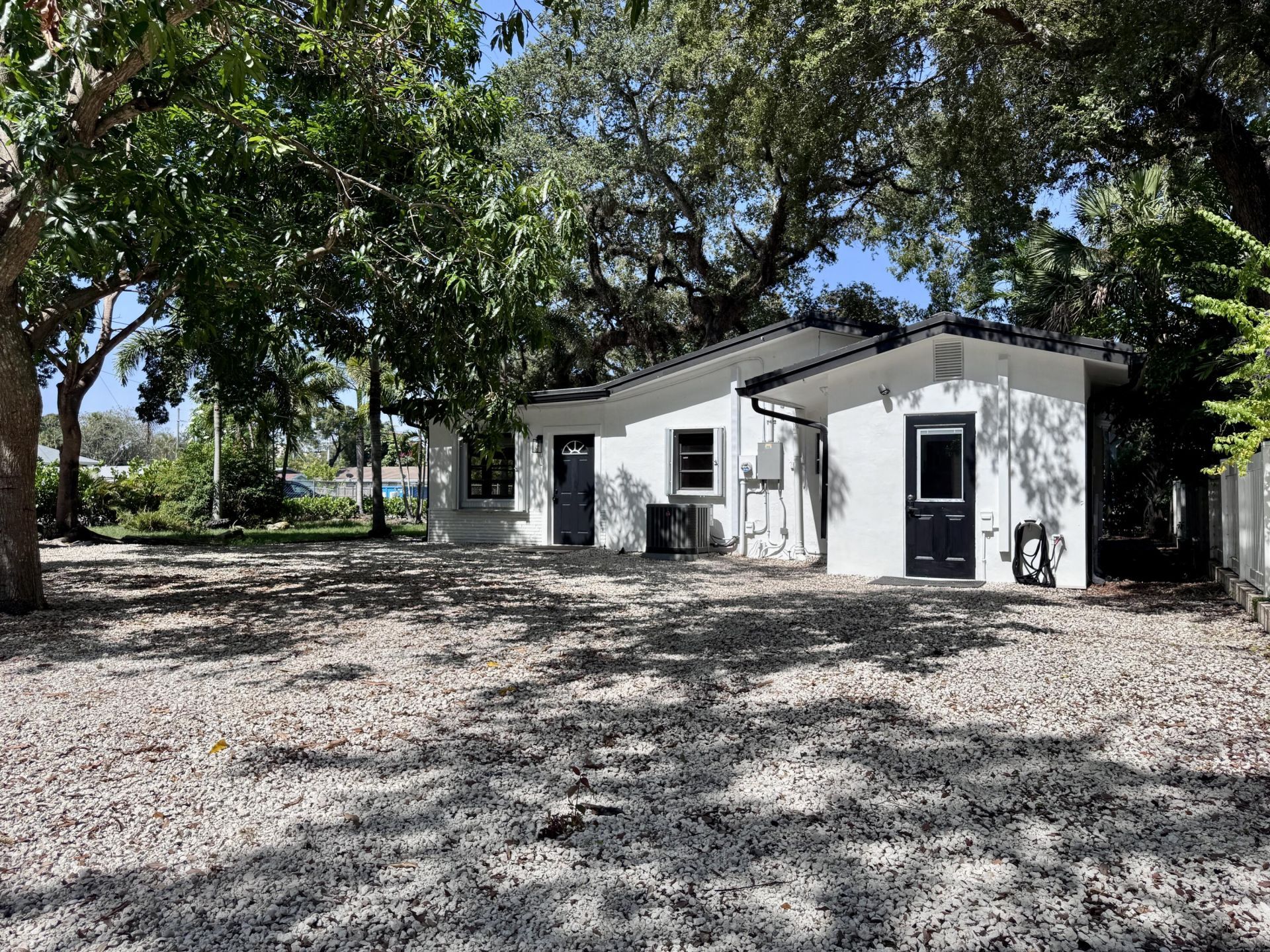 2390 SW 18th Avenue, Fort Lauderdale, FL 33315 Photo