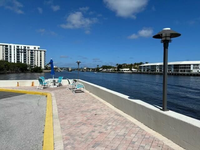 2000 S Federal Highway, Unit 301, Boynton Beach, FL 33435 Photo