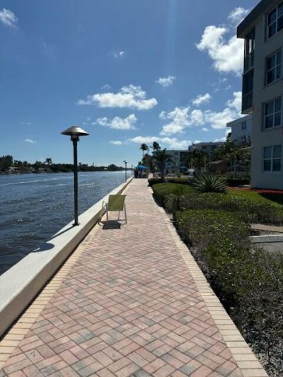 2000 S Federal Highway, Unit 301, Boynton Beach, FL 33435 Photo
