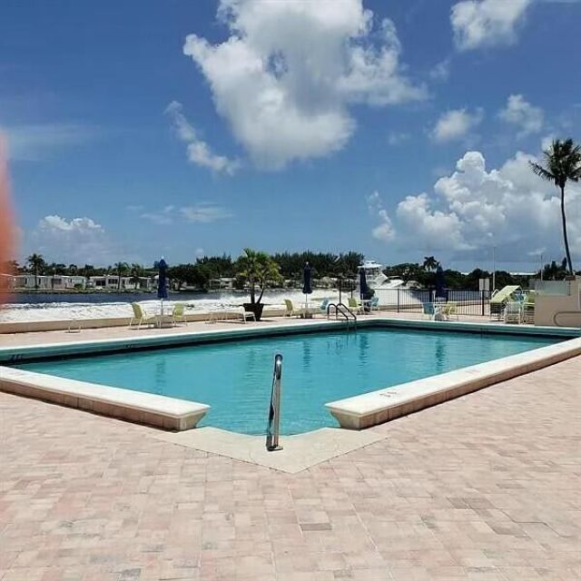 2000 S Federal Highway, Unit 301, Boynton Beach, FL 33435 Photo