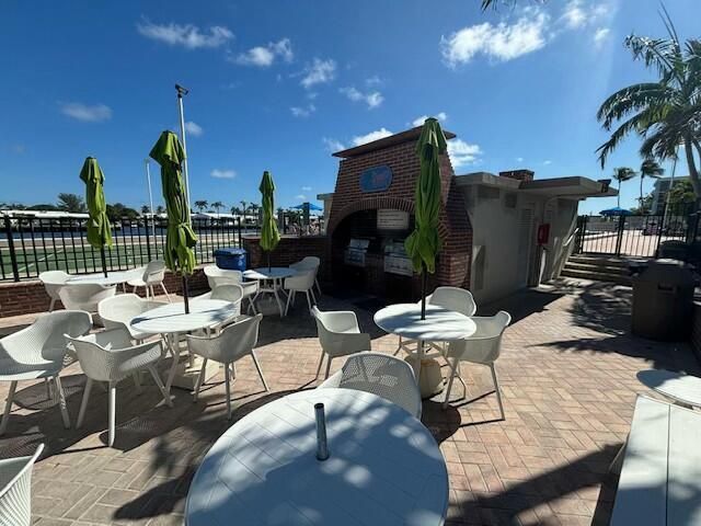 2000 S Federal Highway, Unit 301, Boynton Beach, FL 33435 Photo