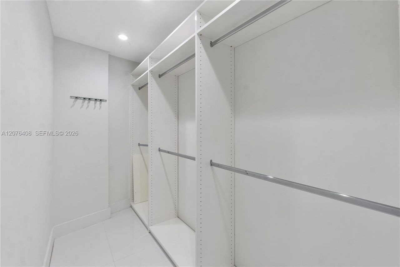90 Edgewater Dr , Unit 104, Coral Gables, FL 33133 Photo
