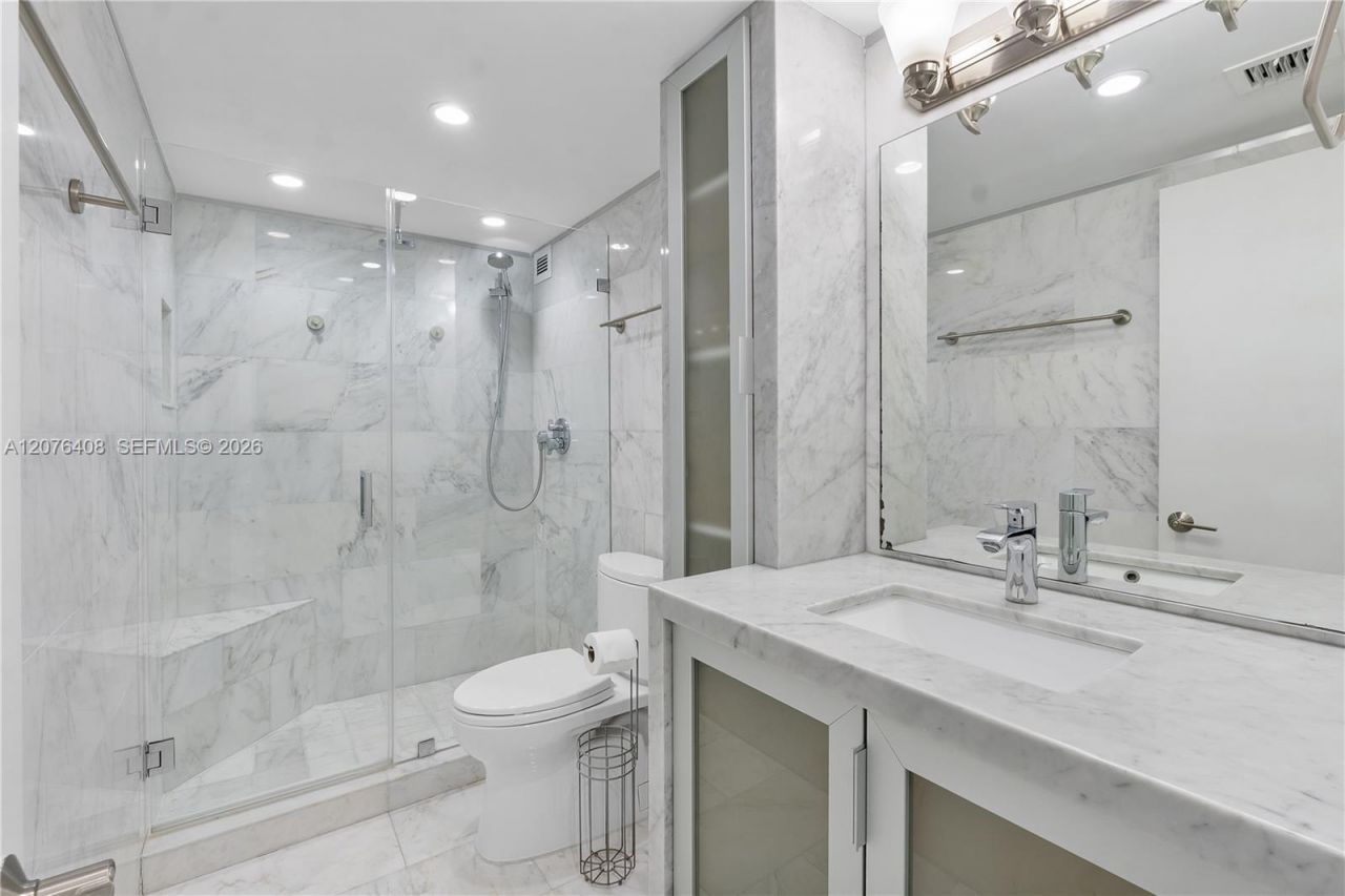90 Edgewater Dr , Unit 104, Coral Gables, FL 33133 Photo