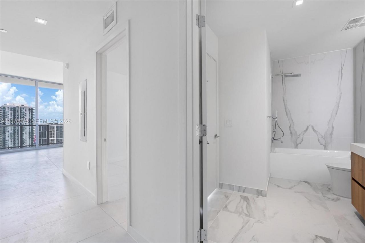 1400 Biscayne Blvd, Unit 2507, Miami, FL 33132 Photo