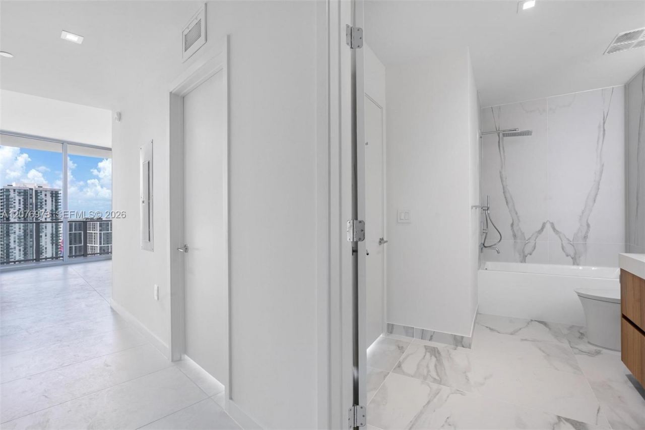 1400 Biscayne Blvd, Unit 2507, Miami, FL 33132 Photo