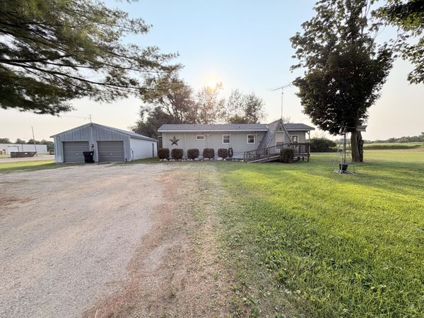 21697 Northland Drive, Paris, MI 49338