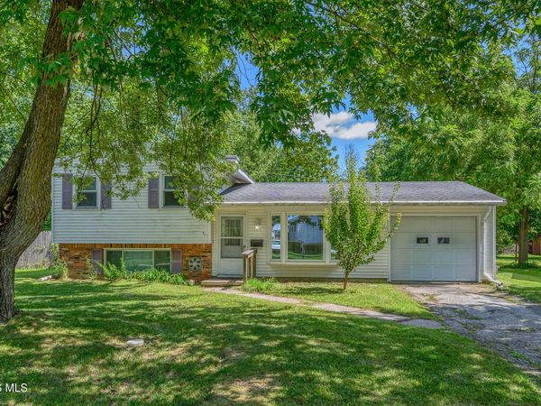 123 Clinton Street , Walbridge, OH 43465
