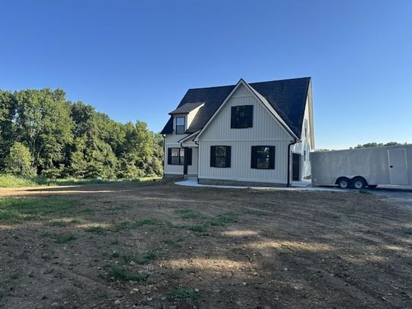 2828 Spears Road , Scottsville, KY 42164