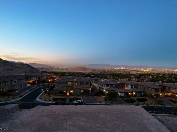 34 Mountain View Drive , Las Vegas, NV 89141