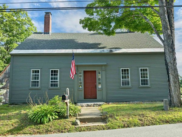 107 Townhouse Road, New Hampton, NH 03256