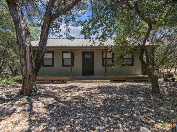 82 Mercy Ranch Road, Florence, TX 76527