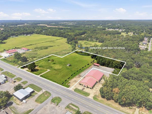 429 E Highway 64 , Conway, AR 72032