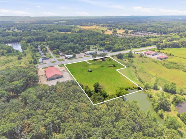 429 E Highway 64 , Conway, AR 72032