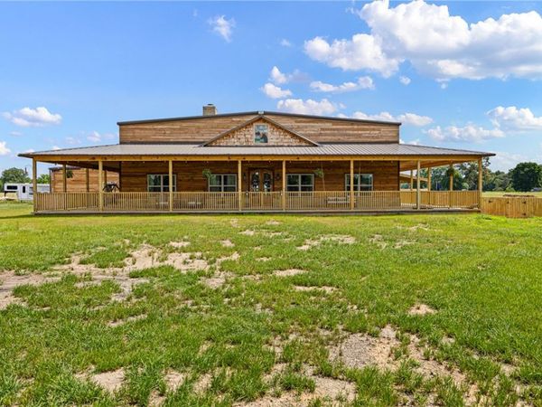 1050 SE 8th Street, Atkins, AR 72823