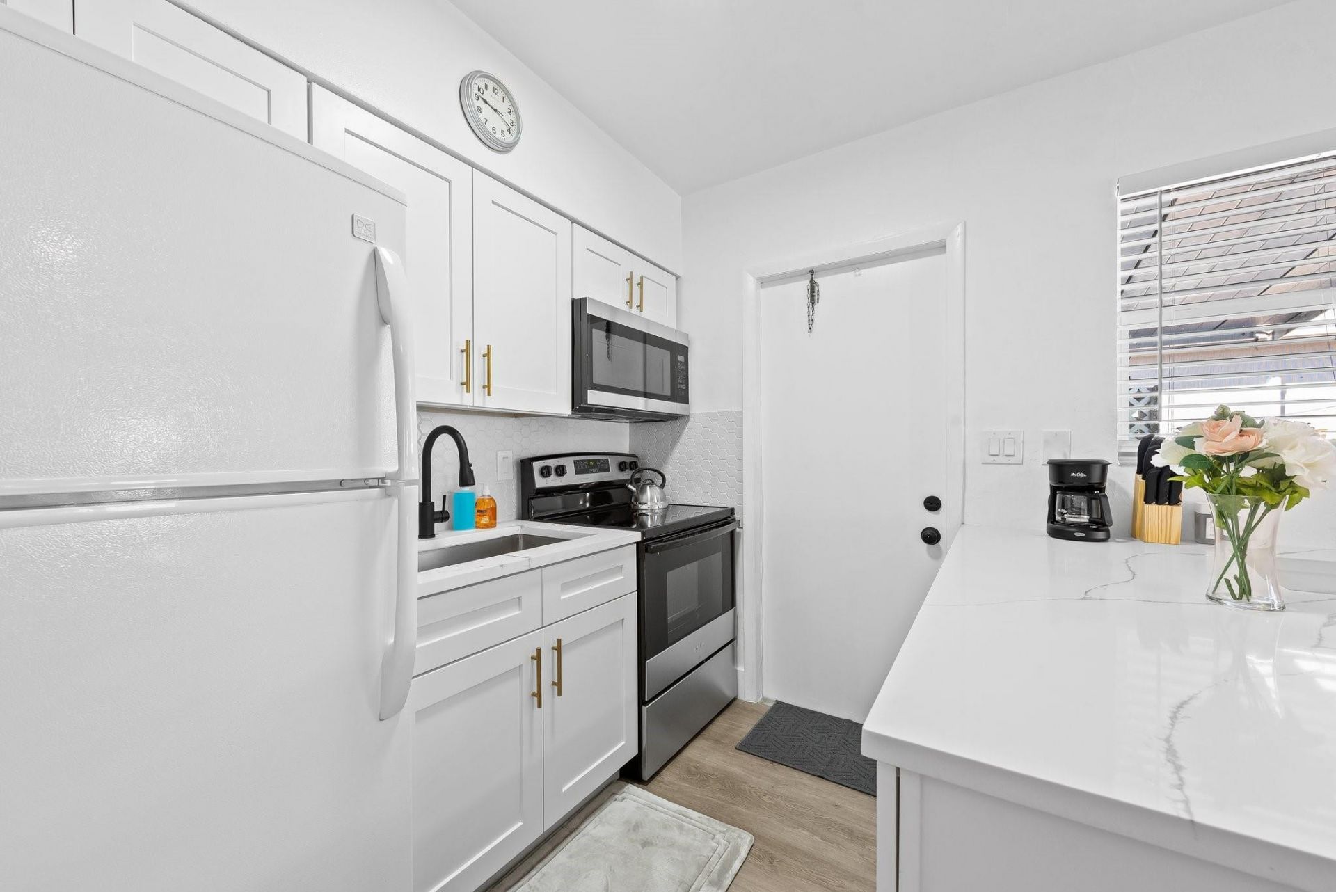 310 NE 6th Street, Unit 2, Hallandale Beach, FL 33009 Photo