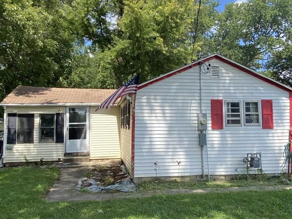 518 W WALNUT Street, Jacksonville, IL 62650