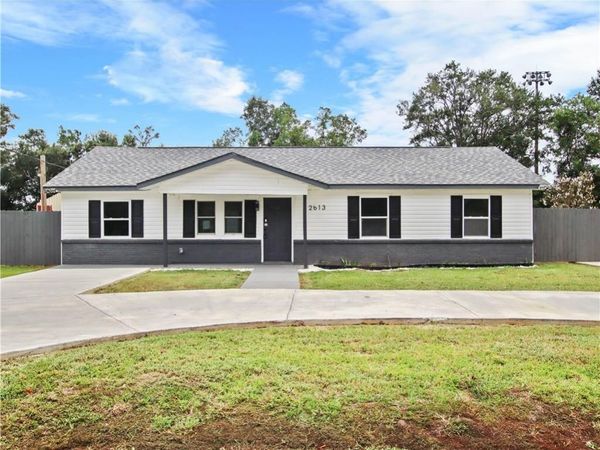 2613 Club House Road, Mobile, AL 36605