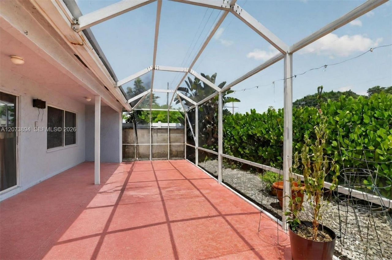 18360 Coral Isles Dr , Boca Raton, FL 33498 Photo