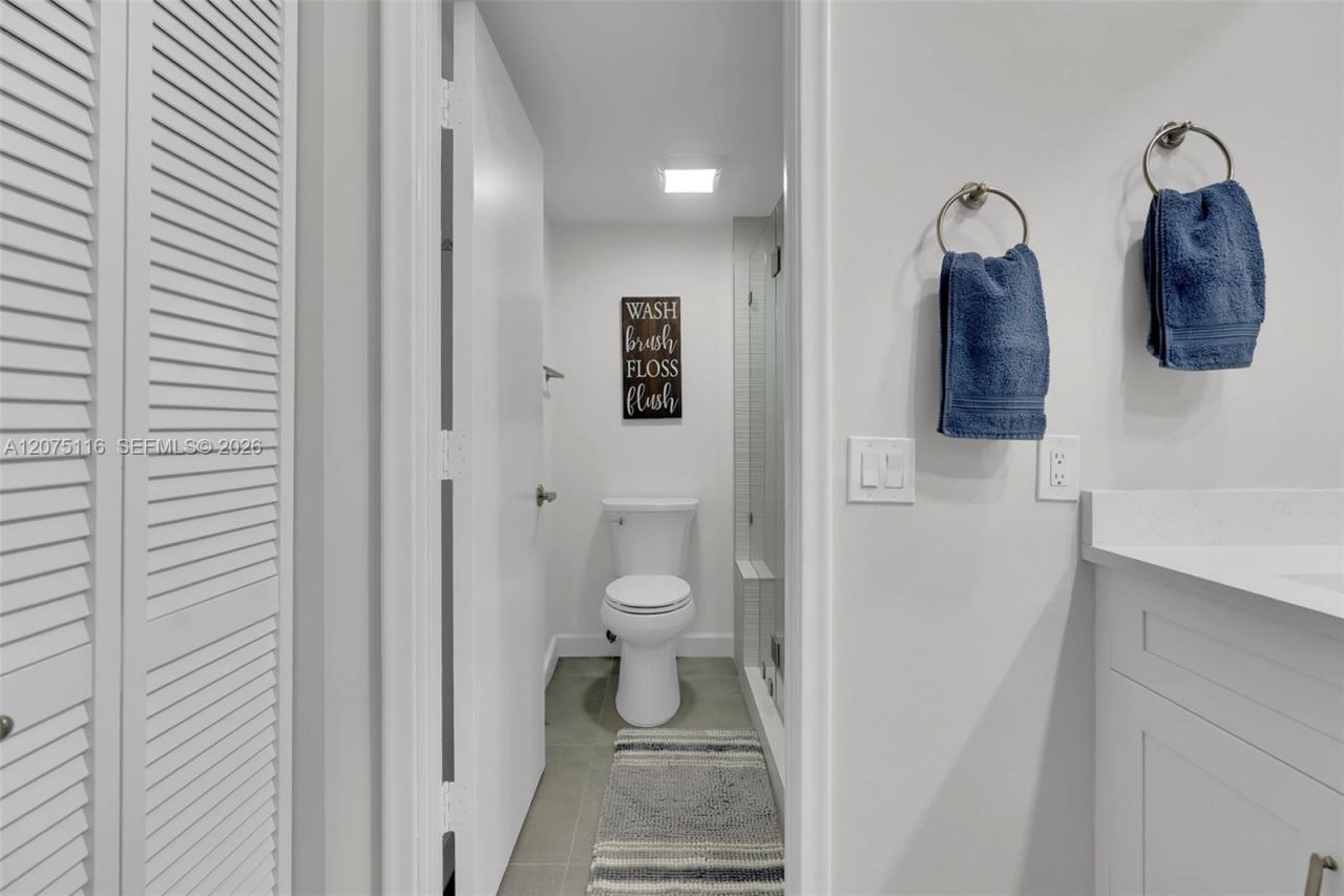 21682 Cypress Rd, Unit 11E, Boca Raton, FL 33433 Photo