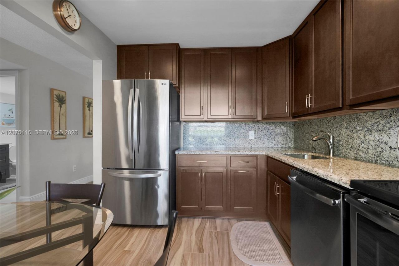 21682 Cypress Rd, Unit 11E, Boca Raton, FL 33433 Photo