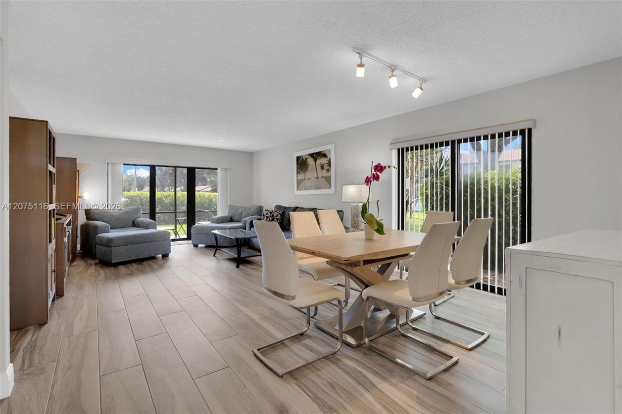 21682 Cypress Rd, Unit 11E, Boca Raton, FL 33433 Photo