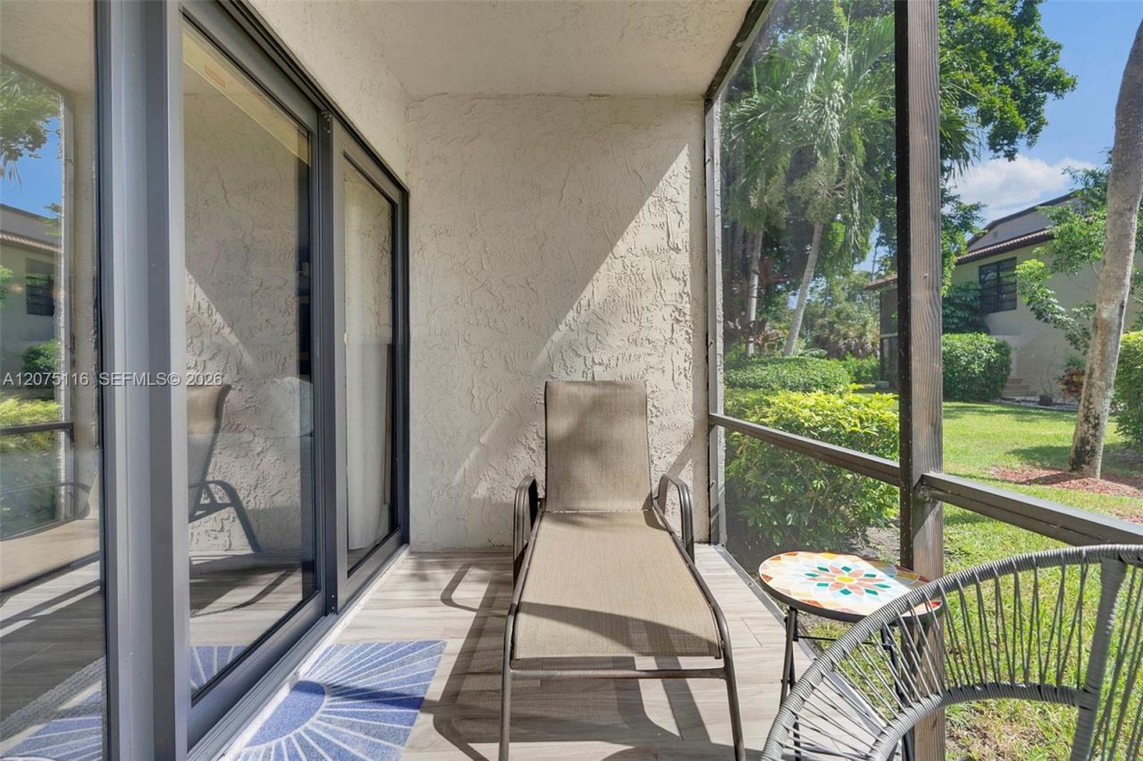 21682 Cypress Rd, Unit 11E, Boca Raton, FL 33433 Photo