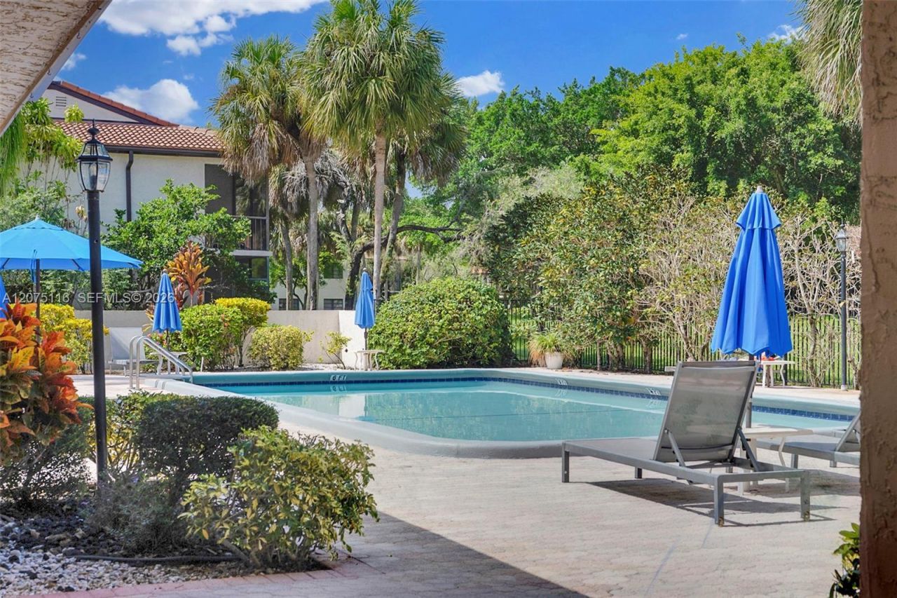 21682 Cypress Rd, Unit 11E, Boca Raton, FL 33433 Photo