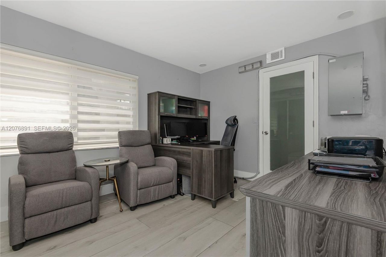 928 NW 106th Ave Cir , Miami, FL 33172 Photo