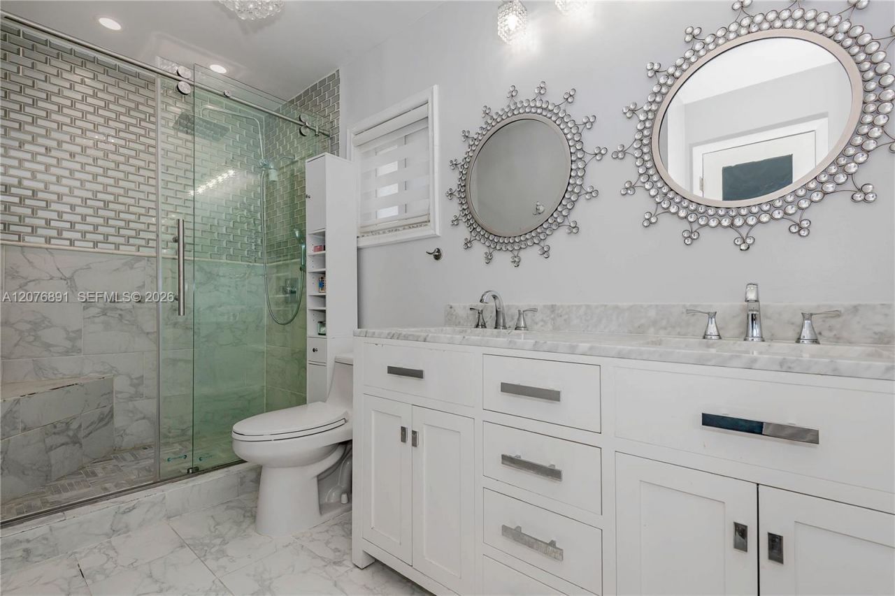928 NW 106th Ave Cir , Miami, FL 33172 Photo
