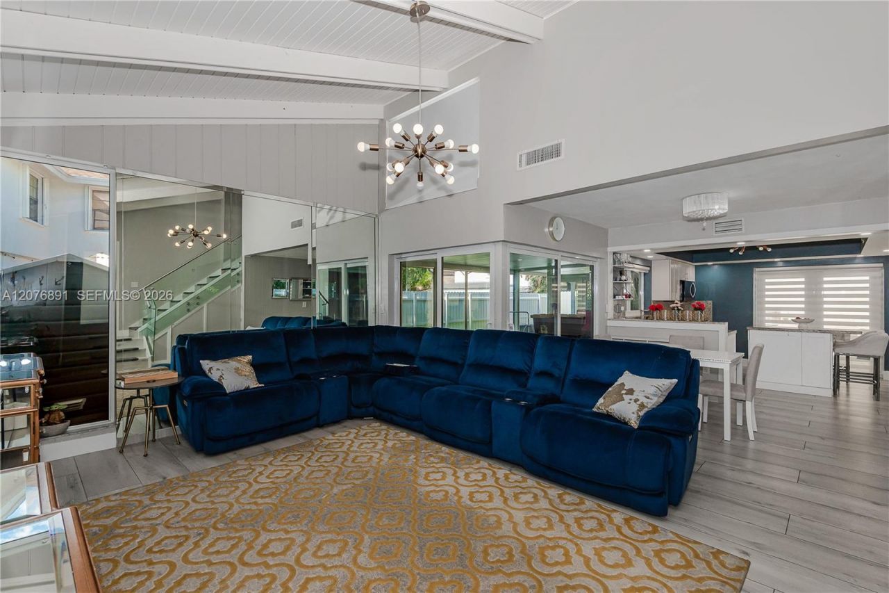 928 NW 106th Ave Cir , Miami, FL 33172 Photo
