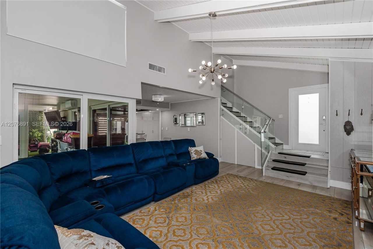 928 NW 106th Ave Cir , Miami, FL 33172 Photo